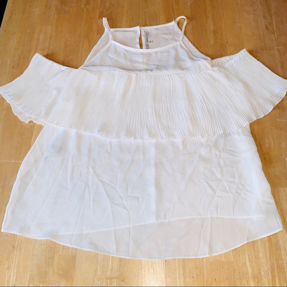 Rachael Roy White Pleated Cold Shoulder Tank - Picture 1 of 10